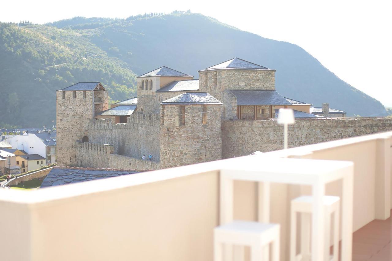 Azotea Suites Понферрада Экстерьер фото